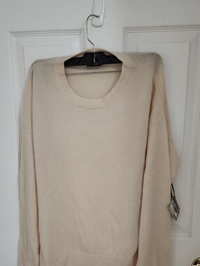 Classic Cream Crew Neck Sweater - Women